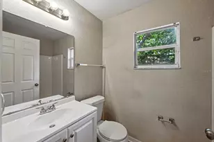 829 N Lake Ave, Lakeland, FL 33801 - Photo 16