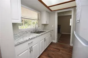 1224 Waterview Blvd E, Lakeland, FL 33801 - Photo 2