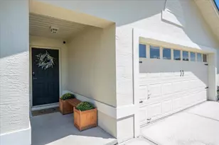 3744 Paula Ct, Lakeland, FL 33812 - Photo 2