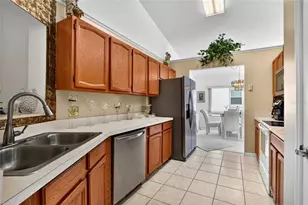 6068 Swallow Dr, Lakeland, FL 33809 - Photo 14