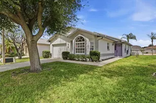 619 Cockatoo Loop, Lakeland, FL 33809 - Photo 1