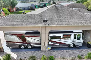 416 Motorcoach Dr S, Polk City, FL 33868 - Photo 4
