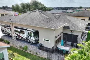 416 Motorcoach Dr S, Polk City, FL 33868 - Photo 6