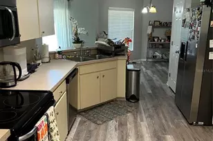 5619 Fischer Dr, Lakeland, FL 33812 - Photo 4