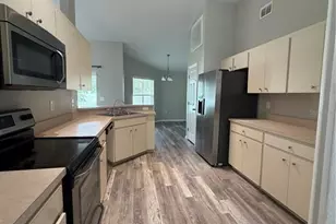 5619 Fischer Dr, Lakeland, FL 33812 - Photo 8