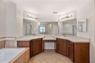 7019 Heatherbrook Dr, Lakeland, FL 33809 - Photo 20