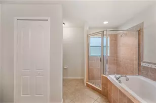 7019 Heatherbrook Dr, Lakeland, FL 33809 - Photo 22