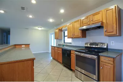 5619 6th Street SE, Highland City, FL 33846 - Photo 10
