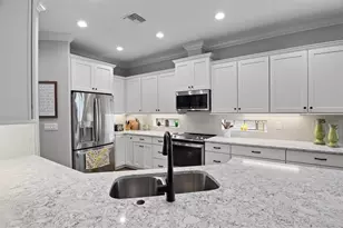 7953 Lake James Blvd, Lakeland, FL 33810 - Photo 2