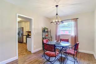 1644 W Socrum Loop Rd, Lakeland, FL 33810 - Photo 10
