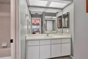 1221 E Edgewood Dr, Lakeland, FL 33803 - Photo 26