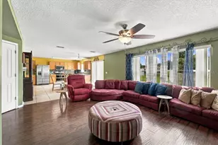 7517 Hunters Greene Cir, Lakeland, FL 33810 - Photo 6
