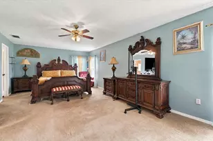 7517 Hunters Greene Cir, Lakeland, FL 33810 - Photo 12