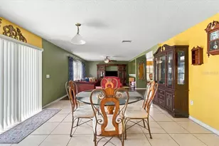 7517 Hunters Greene Cir, Lakeland, FL 33810 - Photo 10