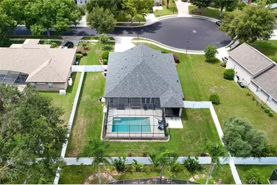 115 Sapphire Court, Auburndale, FL 33823 - Photo 4