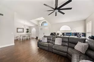 3326 Merlot Dr, Lakeland, FL 33811 - Photo 6