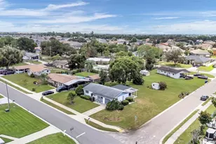 265 E Thelma St, Lake Alfred, FL 33850 - Photo 2