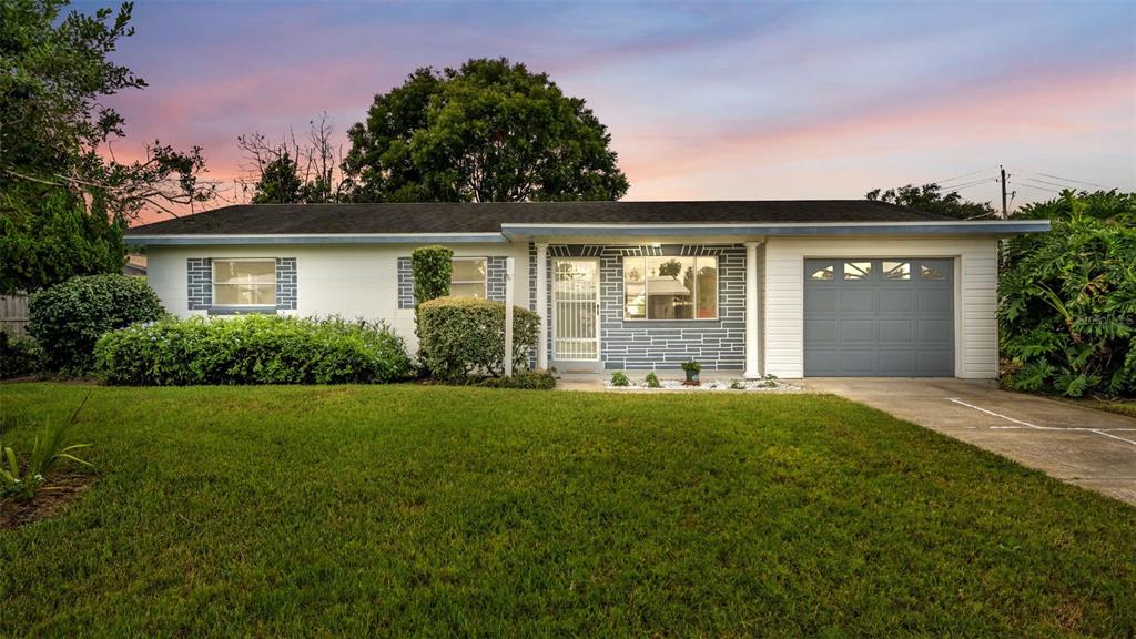 265 E Thelma St - 265 E Thelma St, Lake Alfred, FL 33850 Luxury Property | Jose Angel Pina