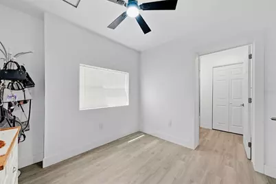 10124 N Hyacinth Avenue, Tampa, FL 33612 - Photo 24