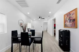 10124 N Hyacinth Ave, Tampa, FL 33612 - Photo 20
