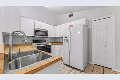5835 Daughtery Downs Loop, Lakeland, FL 33809 - Photo 12