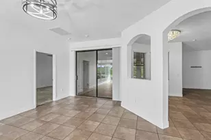 3950 Sunset Lake Dr, Lakeland, FL 33810 - Photo 12
