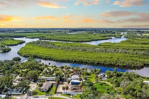 102 Trouve Ln, Ruskin, FL 33570 - Photo 14