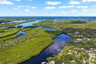 102 Trouve Ln, Ruskin, FL 33570 - Photo 10
