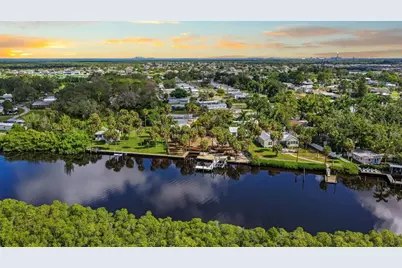 102 Trouve Lane, Ruskin, FL 33570 - Photo 16