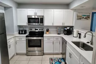 1420 N Atlantic Ave, Daytona Beach, FL 32118 - Photo 4