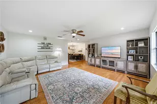 124 N Pointe Dr, Auburndale, FL 33823 - Photo 32