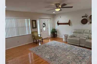 124 N Pointe Drive, Auburndale, FL 33823 - Photo 2