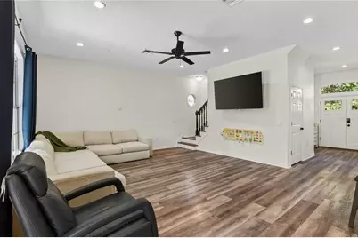 7365 Millbrook Oaks Drive, Lakeland, FL 33813 - Photo 8