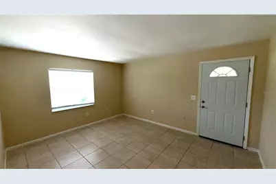 215 E Hibiscus Drive, Lakeland, FL 33803 - Photo 2