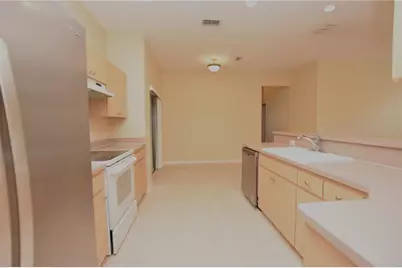 3416 Hilson Drive, Lakeland, FL 33812 - Photo 10