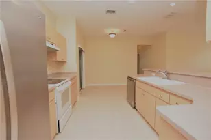 3416 Hilson Dr, Lakeland, FL 33812 - Photo 10