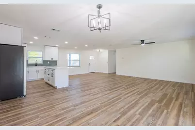 1517 Hallam Court N, Lakeland, FL 33813 - Photo 16