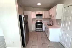 1425 Hester Dr, Lakeland, FL 33801 - Photo 4