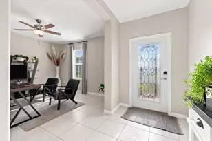 1736 Red Loop, Lakeland, FL 33801 - Photo 4