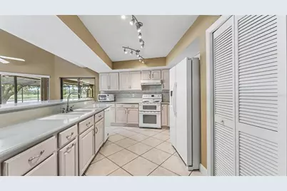 2871 Hammock Drive, Plant City, FL 33566 - Photo 14