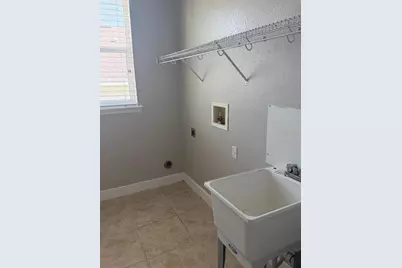 5667 Vintage View Avenue, Lakeland, FL 33812 - Photo 10