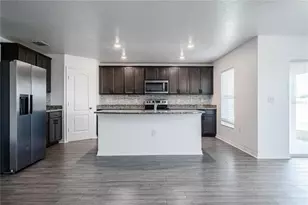 2021 Amber Sweet Cir, Dundee, FL 33838 - Photo 10