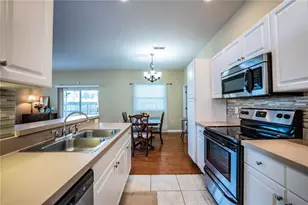 2746 Sundance Cir, Mulberry, FL 33860 - Photo 10