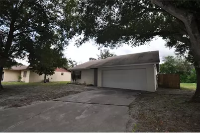 828 Cinnamon Drive E, Winter Haven, FL 33880 - Photo 1