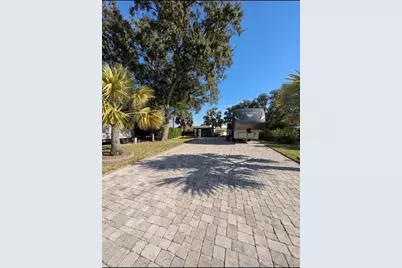 16353 Cherry Tree Court, Clermont, FL 34714 - Photo 1