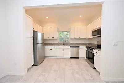 1013 N Brunnell Parkway, Lakeland, FL 33805 - Photo 2