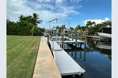524 68th Street, Holmes Beach, FL 34217 - Photo 4