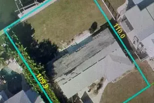 524 68th St, Holmes Beach, FL 34217 - Photo 6