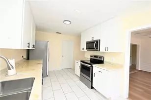 1774 Birchwood Loop, Lakeland, FL 33811 - Photo 10