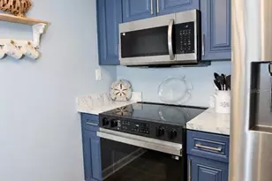 11440 W Bayshore Dr, Crystal River, FL 34429 - Photo 10